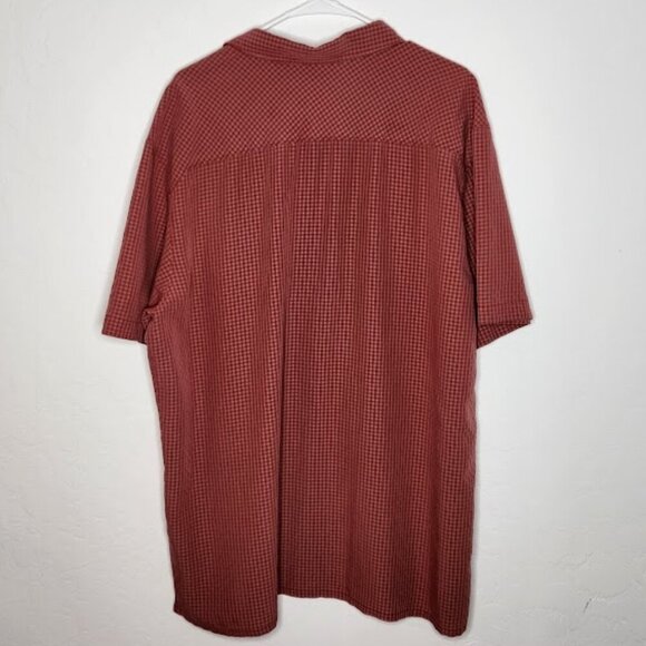 Columbia Men's Short Sleeve Button-down Shirt - Picture 5 of 5